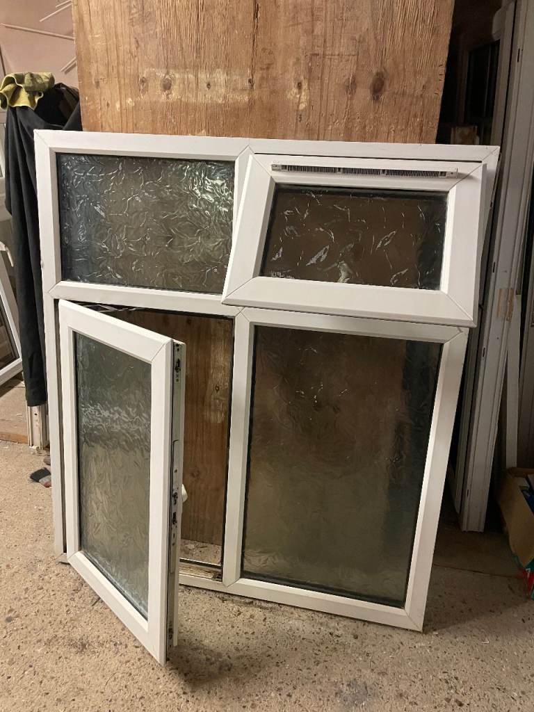 H 128 x W 114 cm - UPVC DOUBLE GLAZED WINDOW- OBSCURE GLASS (REF: MJ298)