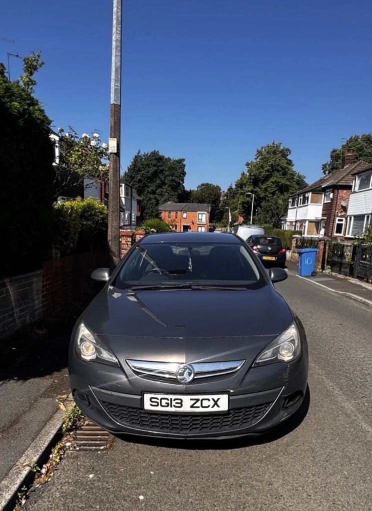 Vauxhall, ASTRA GTC, Hatchback, 2013, Manual, 1364 (cc), 3 doors