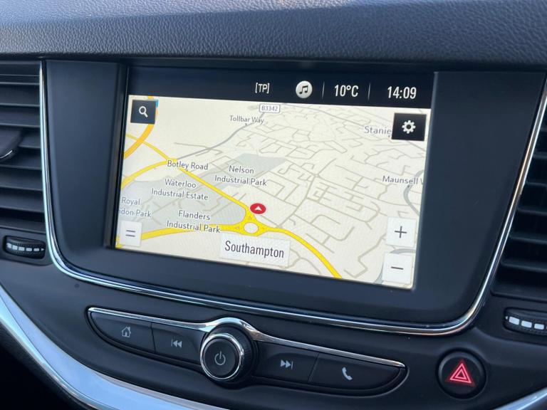 2019 Vauxhall Astra 1.4T 16V 150 Griffin 5dr HATCHBACK PETROL Manual