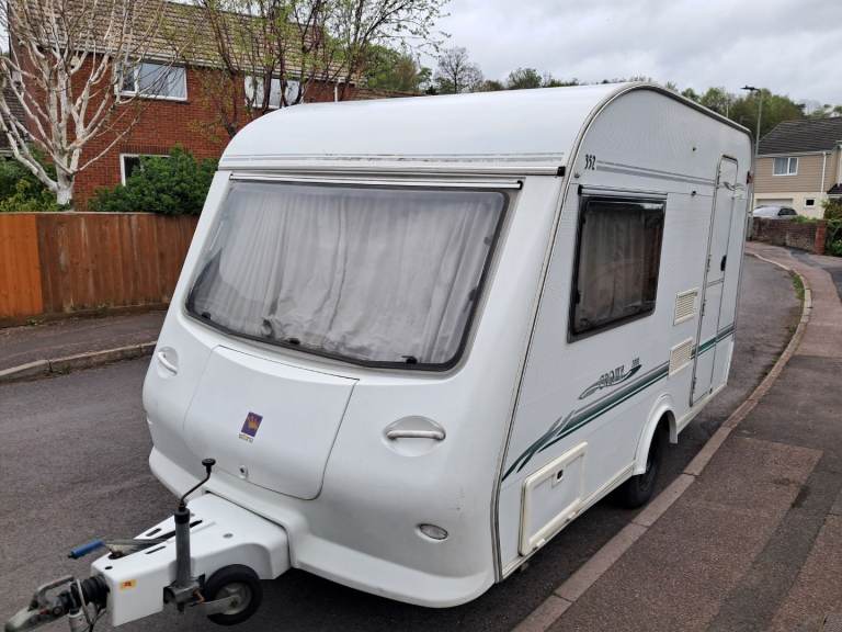 2 berth Elddis crown 352 (2000)