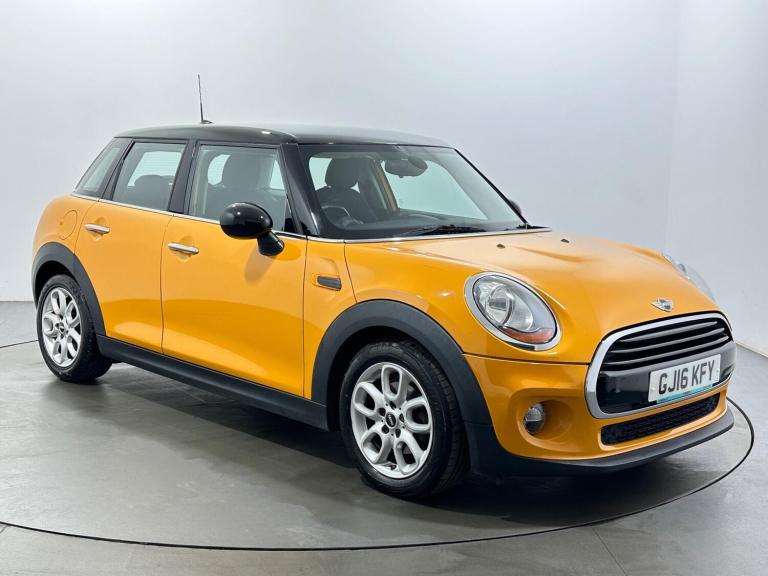 2016 MINI Hatch 1.5 Cooper Euro 6 (s/s) 5dr HATCHBACK Petrol Manual