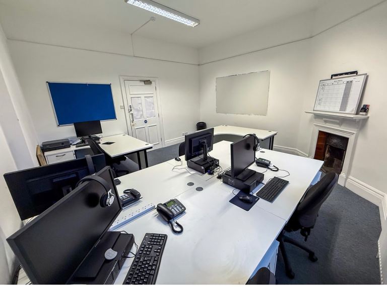 OFFICE TO RENT 1ST MONTHS RENT FREE BH1 bournemouth