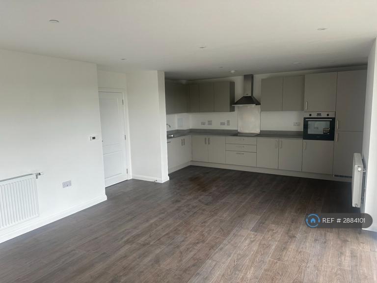 3 bedroom flat in Truman Way, Dartford, DA1 (3 bed) (#2884101)