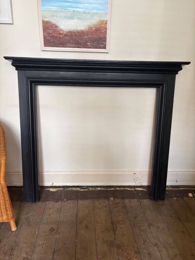 Fireplace Surround / Mantlepiece