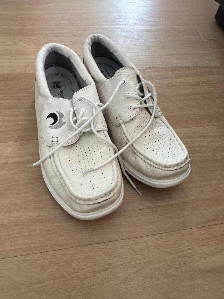 Bowls shoes