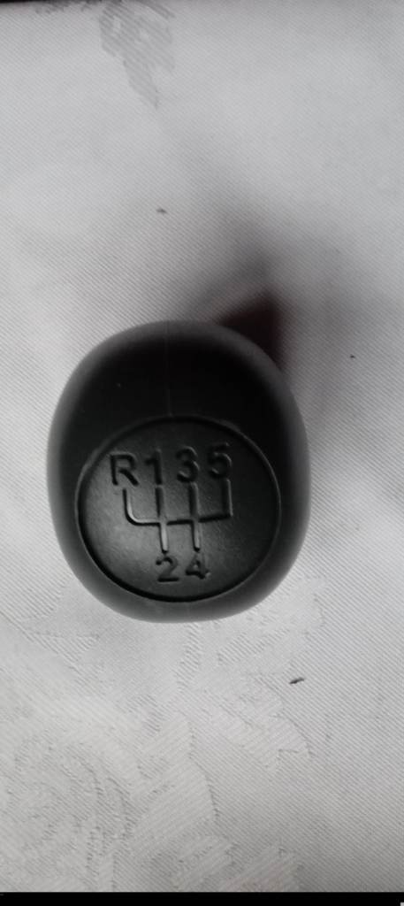 Peugeot/Citroën/Fiat  5 speed gear knob