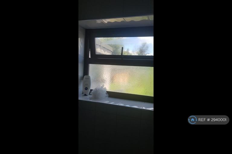 1 bedroom in Lansbury Road, Enfield, EN3 (#2940001)