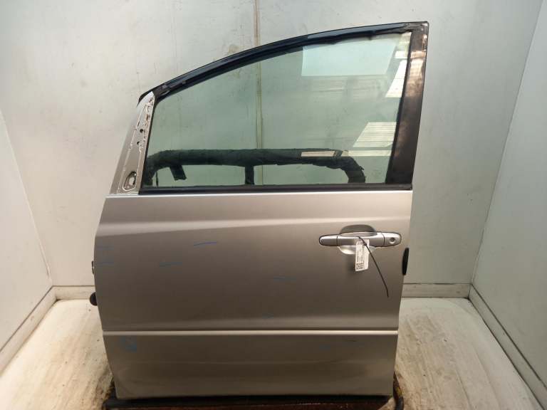 Toyota Estima Left Front Door N/S 2000-2006 Unknown Mpv