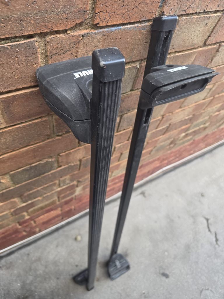 Roof bars - Thule  121cm