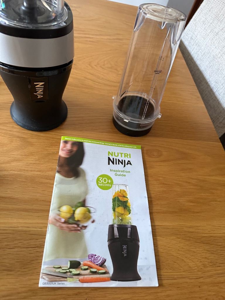 Nutri Ninja Blender with Two Cups – Black, Good Condition