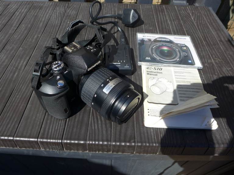 Olympus E510 10mp dslr with 14-45mm lens