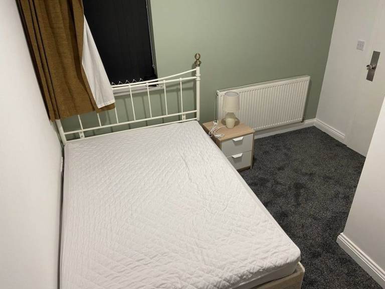 Spacious House off Narborough Road - inc. Bills