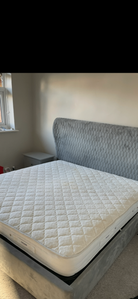 Superking lift up storage bed 