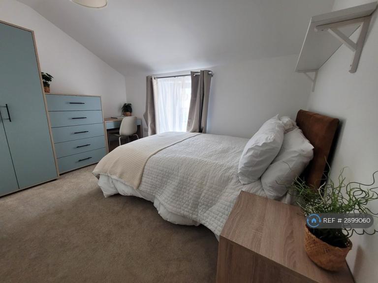 1 bedroom in Wesley St, Camborne, TR14 (#2899060)
