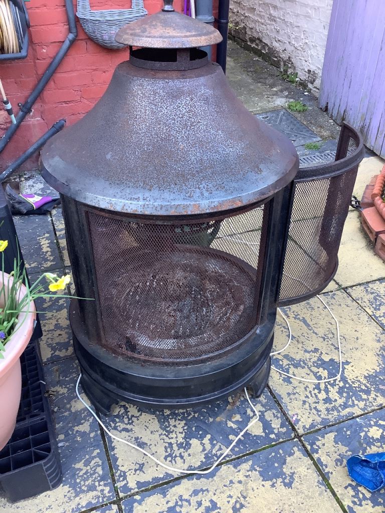 Chiminea/pizza oven/wood burning stove. 