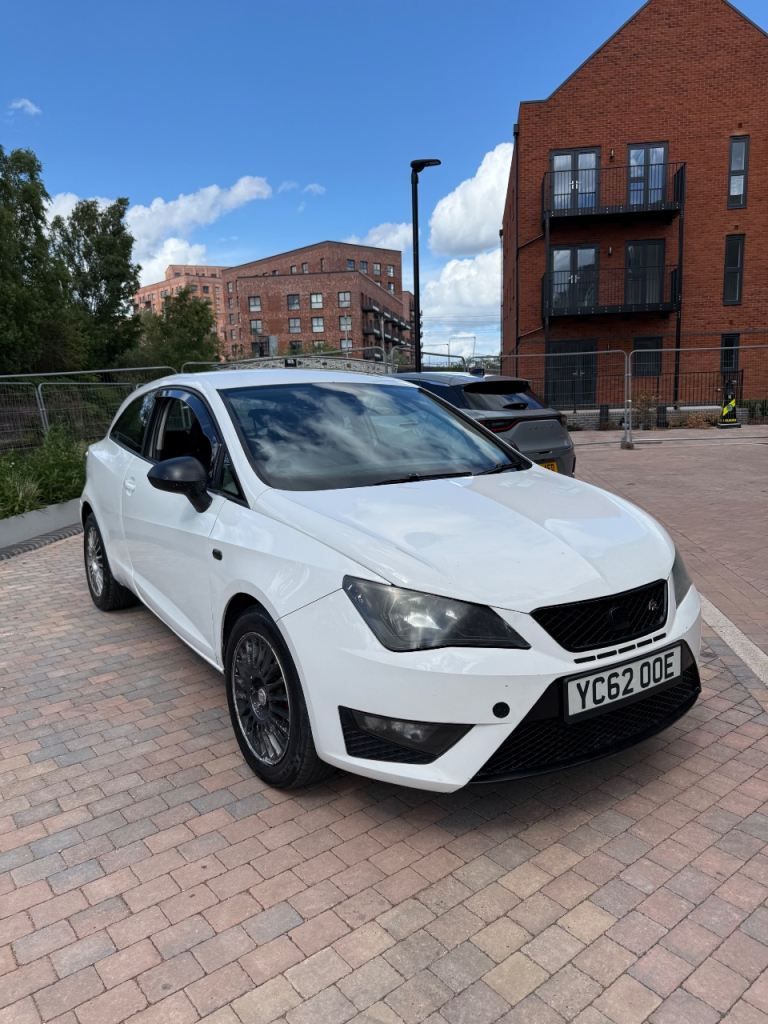 Seat, IBIZA, Hatchback, 2012, Manual, 1197 (cc), 3 doors