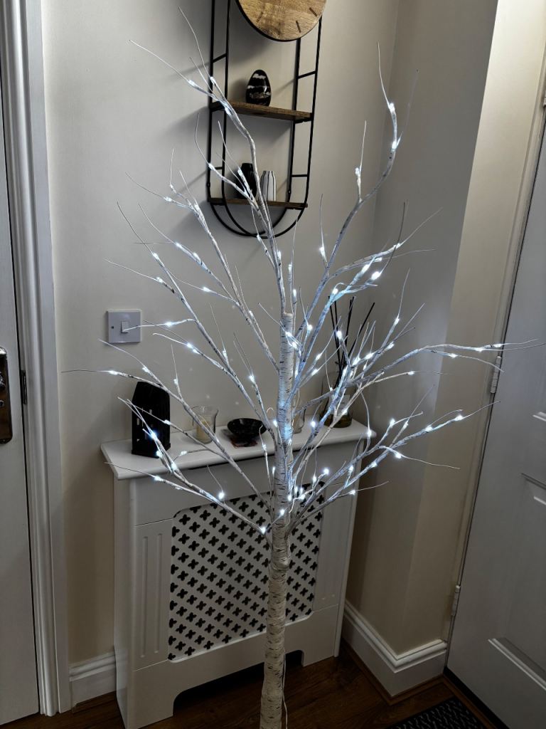 White LED Light-Up Birch Tree – Good Condition 96 LED lights 