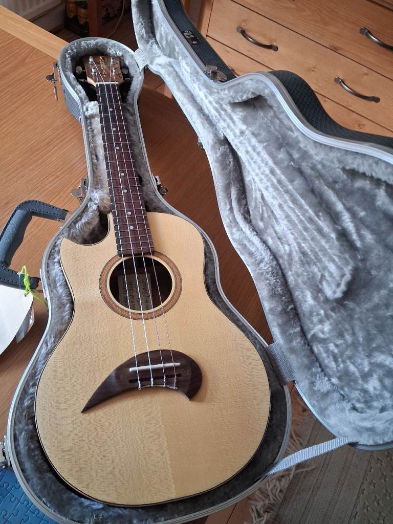 Left handed Baritone Ukulele