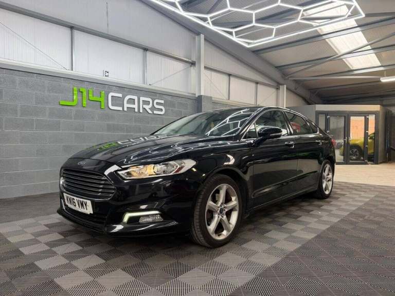 2016 Ford Mondeo 2.0 TDCi Titanium Hatchback 5dr Diesel Manual Euro 6 (s/s) (150 ps) Hatchback Di...