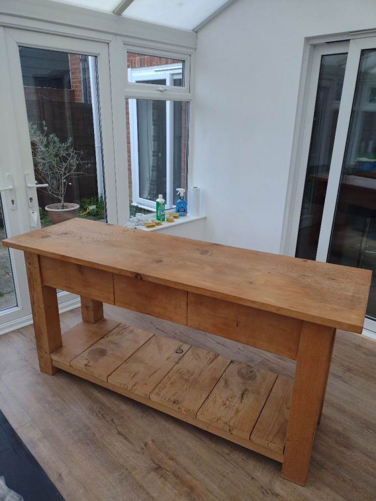 Beautiful artist made freestanding quality kitchen workbench/ sideboard ...