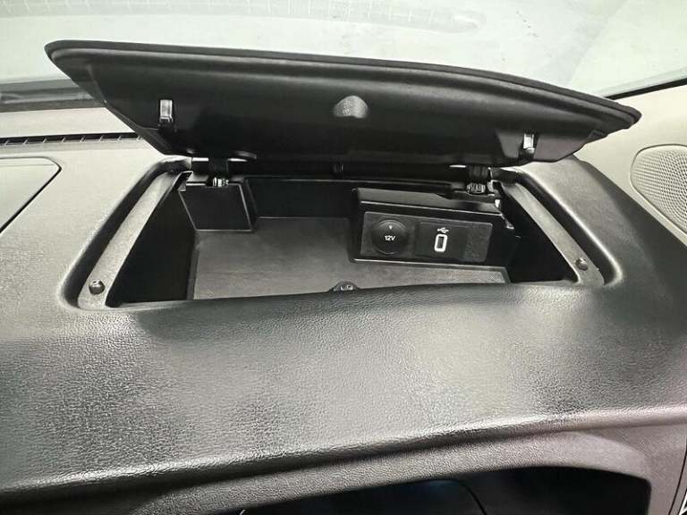 2022 Ford Tourneo Custom 2.0 EcoBlue Hybrid 185ps L/R 8 Seater Titanium X MPV DIESEL Manual