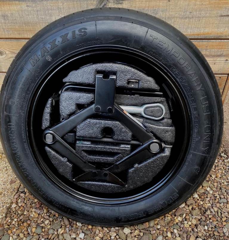 MG - ZS HS EV and GSHS Phev space saver Spare wheel & Tool Kit