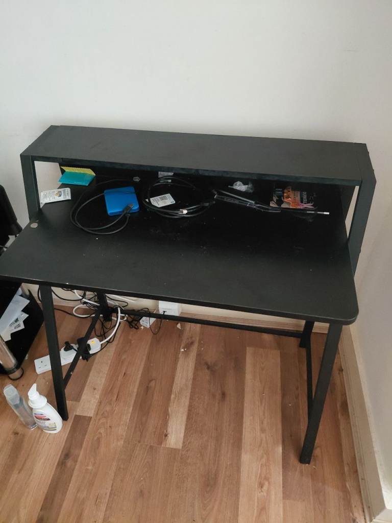 Black Desk – Good Condition