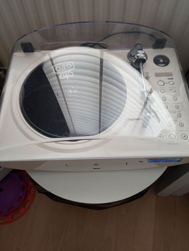 GPO Turntable with CD Player and Radio – Good Condition