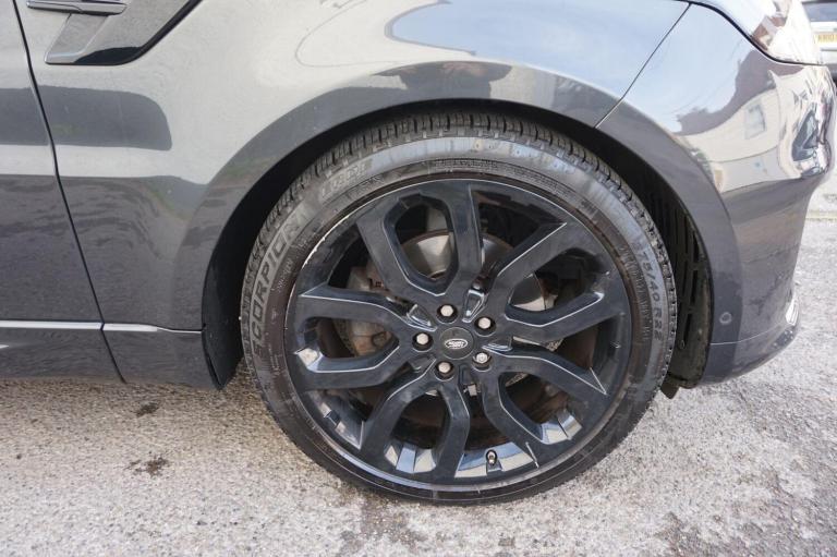 2018 Land Rover Range Rover Sport 3.0 SD V6 Autobiography Dynamic Auto 4WD Euro 6 (s/s) 5dr ESTAT...