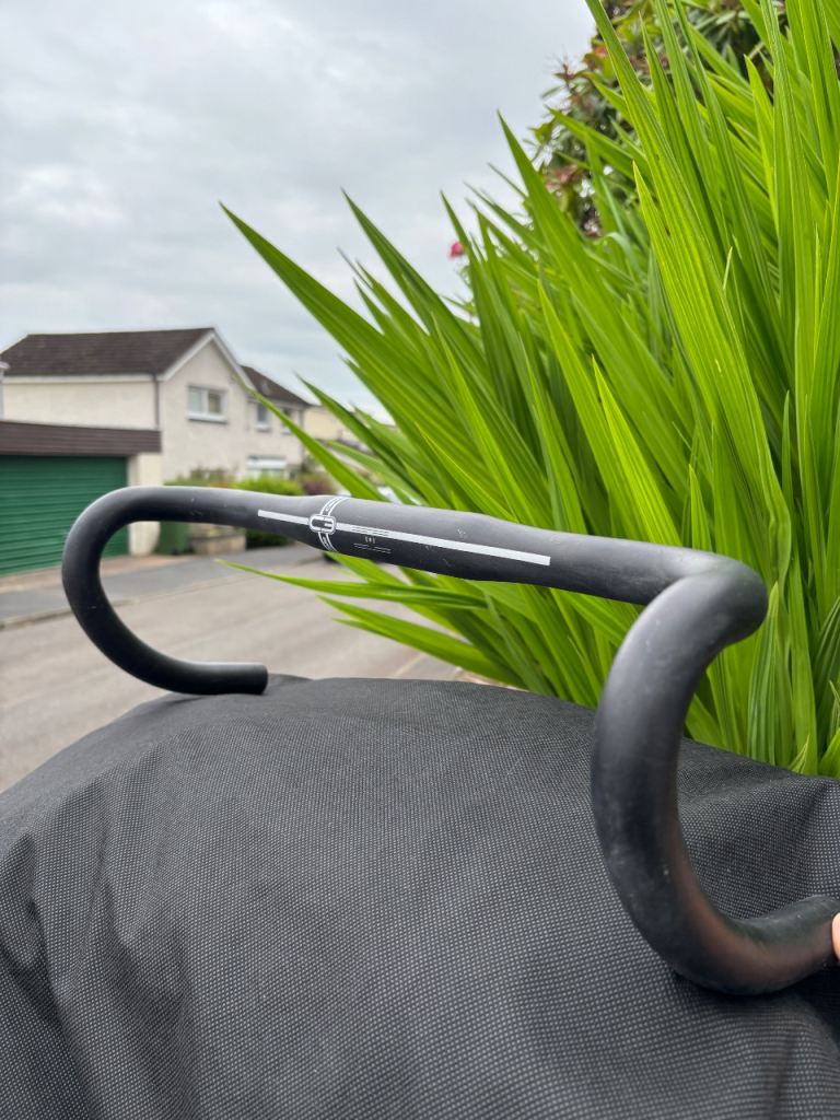 Cannondale road bike handlebars 45cm