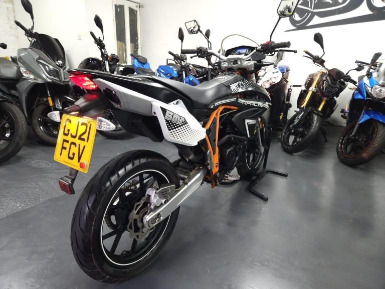 Sinnis Apache SMR 125 2021 