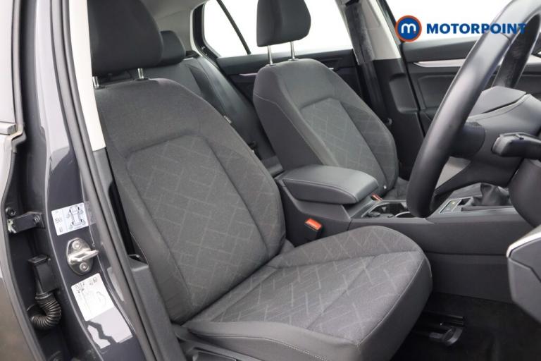 2022 Volkswagen Golf 1.5 TSI Life 5dr Hatchback Petrol Manual