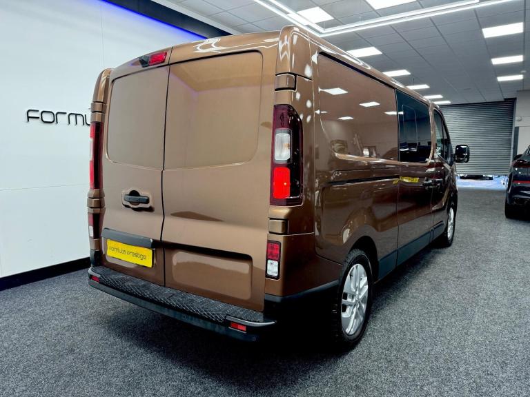2020 Renault Trafic 2.0 dCi ENERGY 30 Sport Nav Crew Van LWB Euro 6 (s/s) 6dr WINDOW VAN Diesel M...