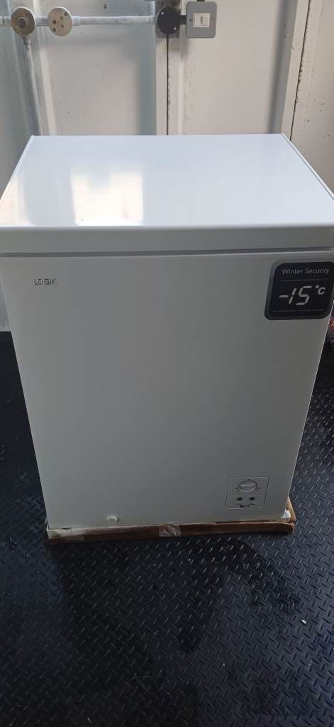 Chest Freezer almost new