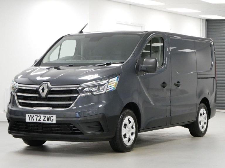72 RENAULT TRAFIC SL28 2.0 BLUEDCI 130 BHP SWB BUSINESS PLUS +
