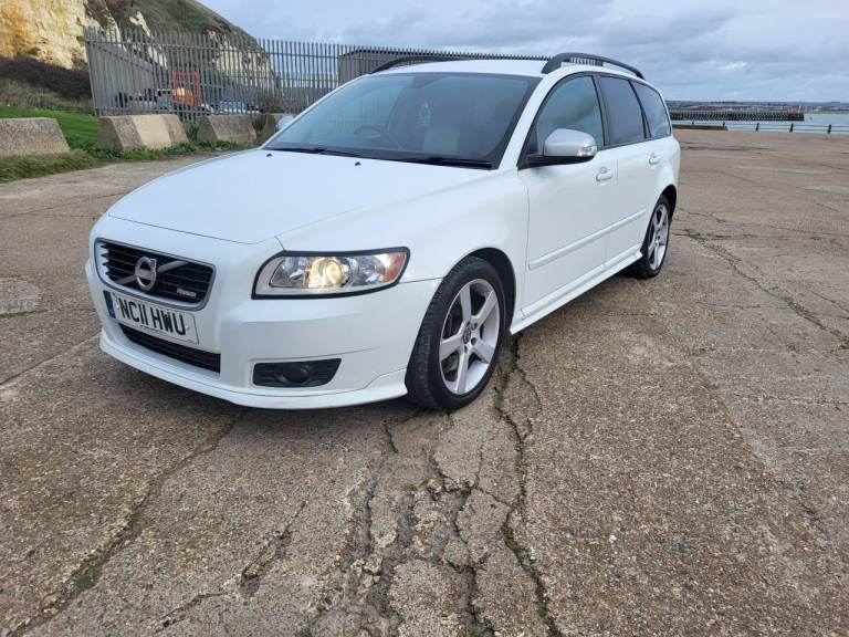 Volvo, V50 R-Design Estate, 2011, Manual,2.0 diesel new mot 