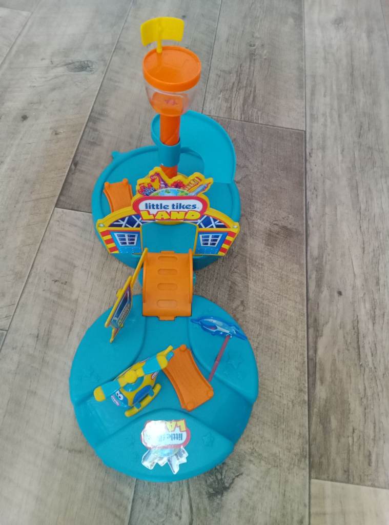 Little Tikes Helicopter Land