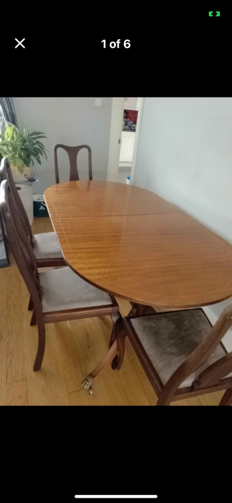 English regency style Dining table and queen Ann Chairs  – Good Condition
