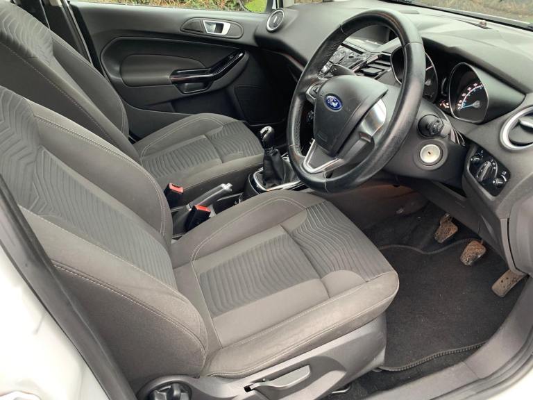 Ford, FIESTA, Hatchback, 2015, Manual, 998 (cc), 5 doors