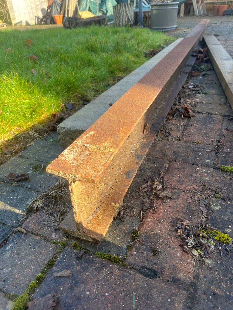 Steel RSJ 2750mm (9ft)