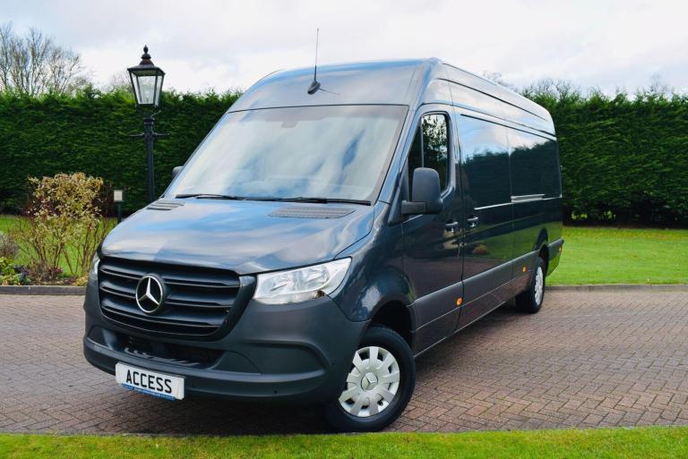  Mercedes-Benz Sprinter 2.0 315 CDI Premium G-Tronic RWD L3 H2 Euro 6 (s/s) 5dr Diesel Automatic