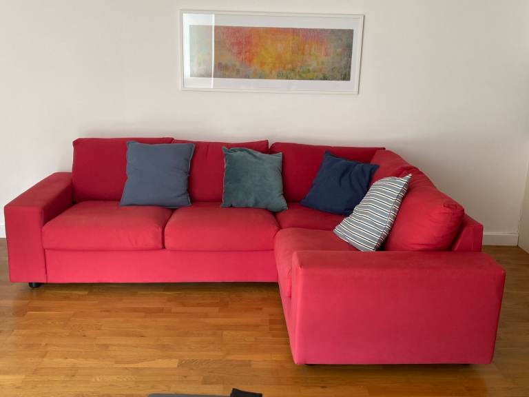 Bright Red Corner Sofa 2+1 – Very Good Condition
