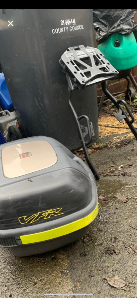 Vfr 800 rack back box 