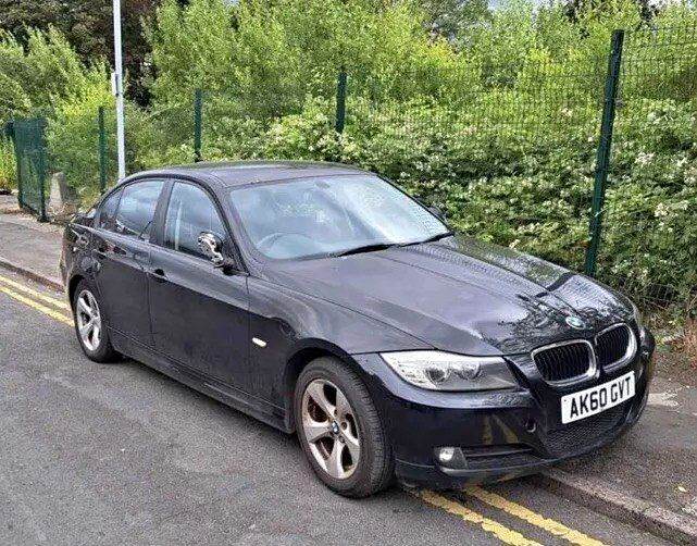 Breaking BMW 3 Series E90 Lci 320D 2010 2.0 diesel 6 Speed Manual black