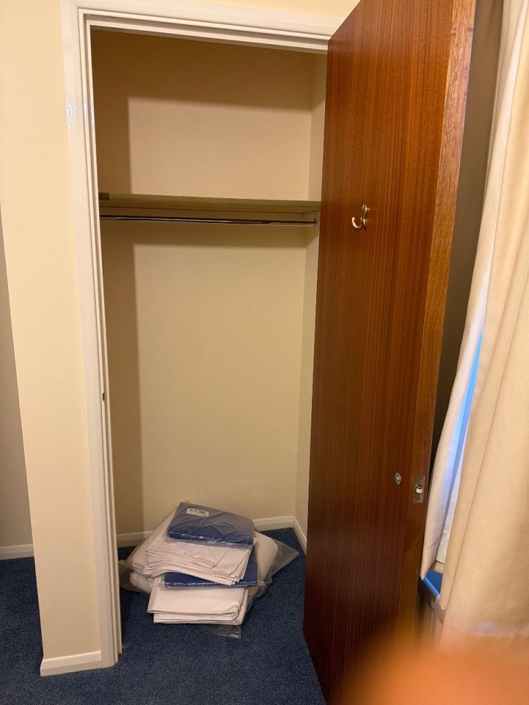 Single bed room to share in a 4 bedroom shared apartment in Watchfield 