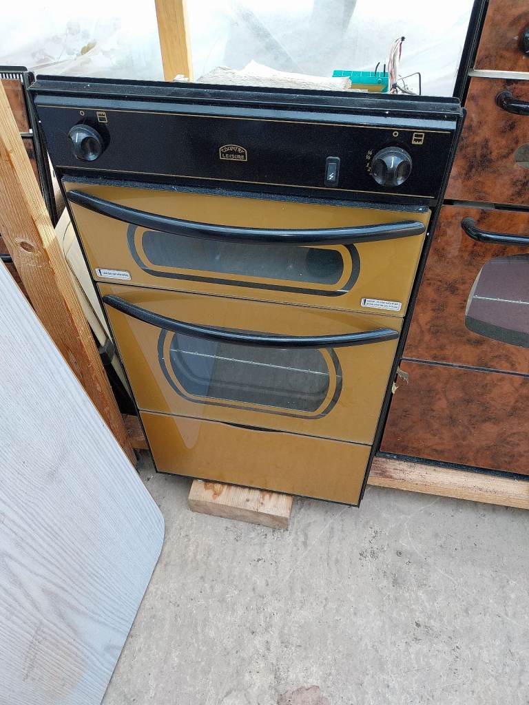 Caravan cooker 