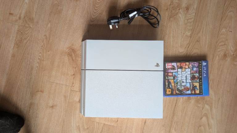 Sony PlayStation 4 (PS4) White Console with GTA V