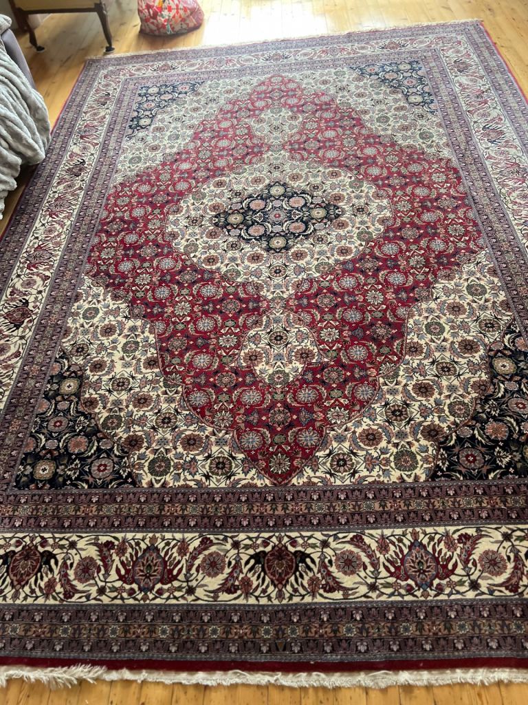 very fine XLhand made rug 