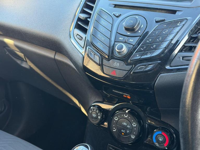 2014 Ford Fiesta 1.25 82 Zetec 3dr HATCHBACK PETROL Manual