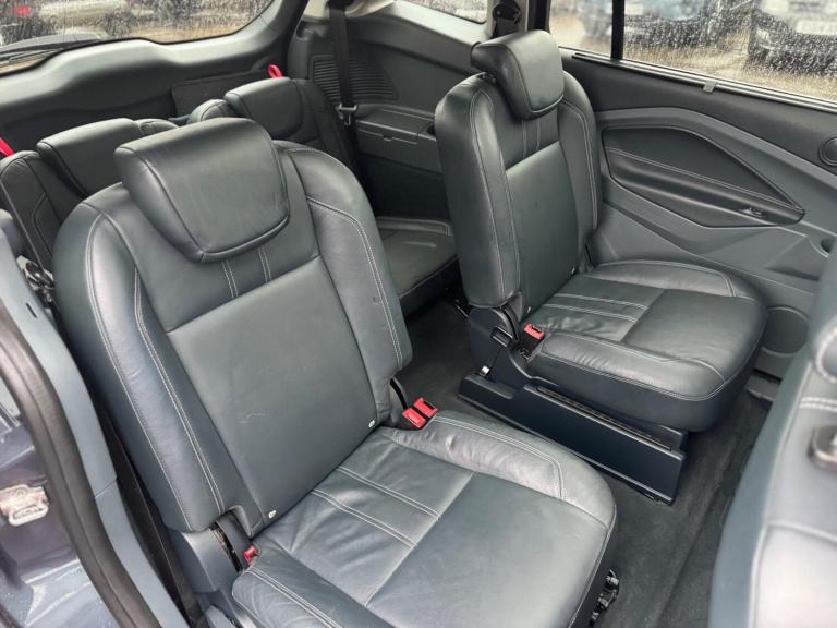 2011 Ford Grand C-Max 1.6 TDCi Titanium Euro 5 5dr MPV Diesel Manual